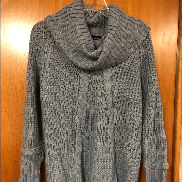 Ivanka Trump Sweaters - Ivanka Trump grey sweater medium